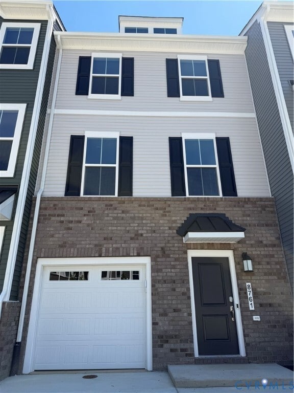 Building Photo - 8761 Pioneer Hl Dr