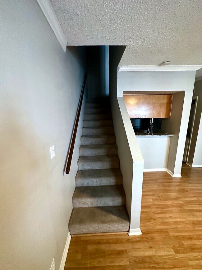 Building Photo - ***West Campus Apartment for Rent * Pet Friendly * Walk to UT Campus * On Bus Route * Spacious * ...