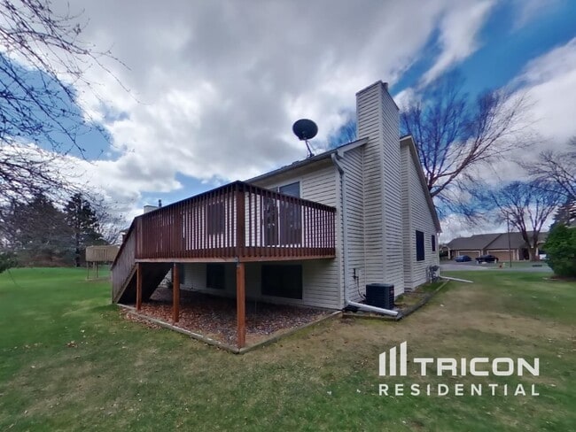 Building Photo - 4350 Thornhill Ln