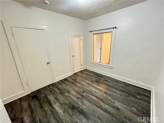 Building Photo - 1588 W 37th St