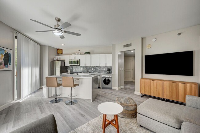 Building Photo - 1 Bedroom Furnished Condo in Lake Las Vegas
