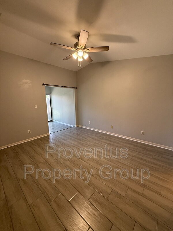 Building Photo - 1330 Pinnacle Dr