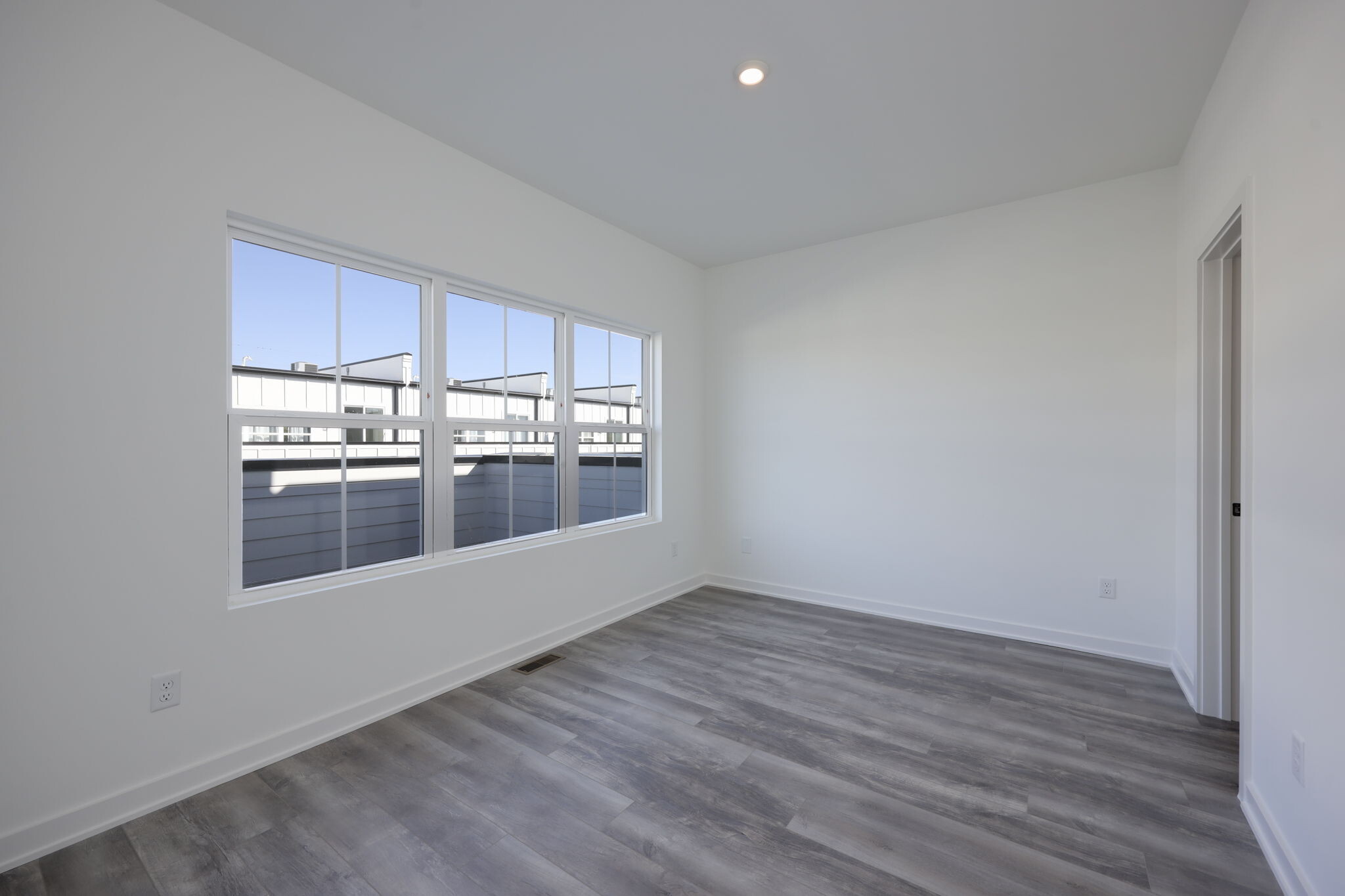 2nd Floor Bedroom - 2026 Edison Park Ln