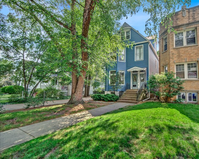 Building Photo - 2142 Maple Ave