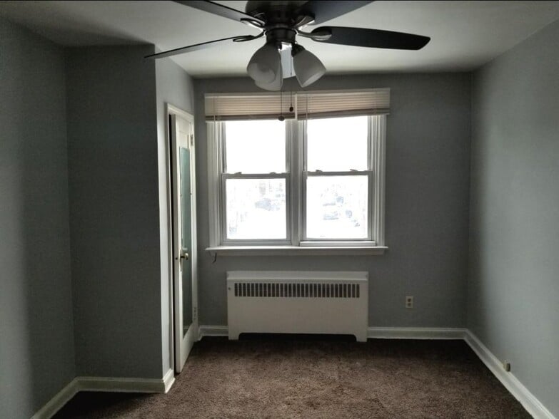 Building Photo - 876 Windermere Ave