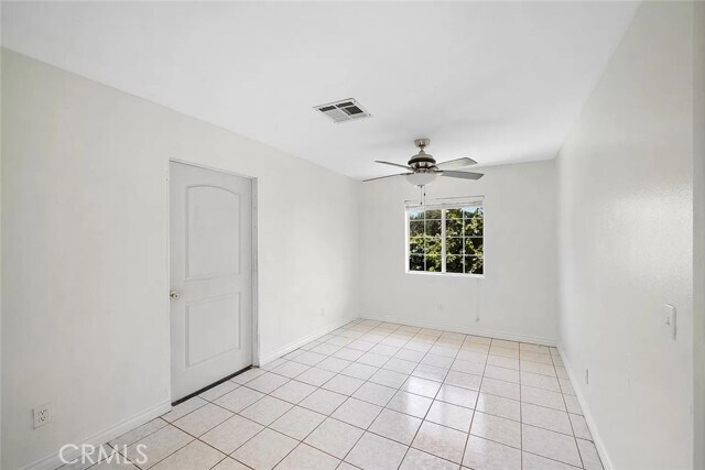 Building Photo - 14012 Sayre St