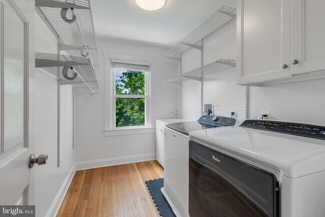 Building Photo - 4226 Ellicott St NW