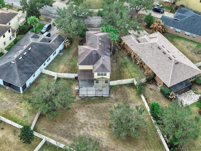 Building Photo - 17423 New Cross Cir