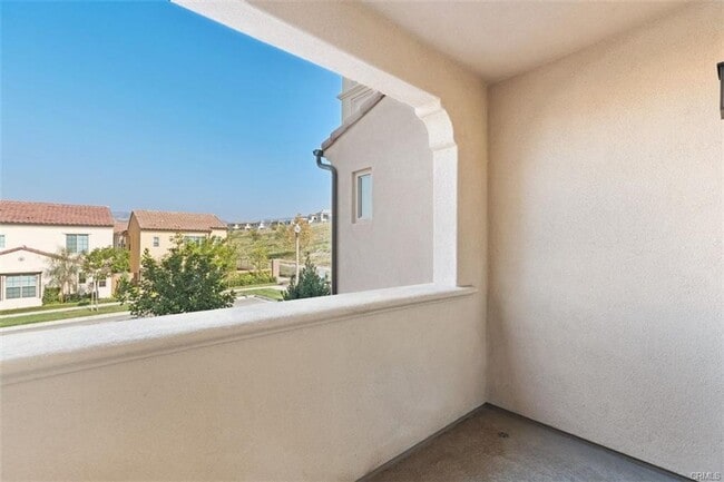 Building Photo - Newer Condo Best Location in Portola Springs