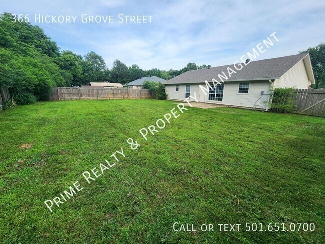 Building Photo - 366 Hickory Grove St