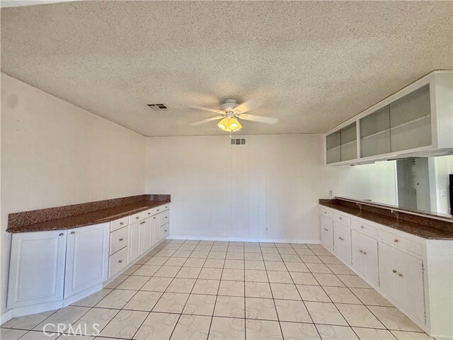 Building Photo - 808 N Sanchez St