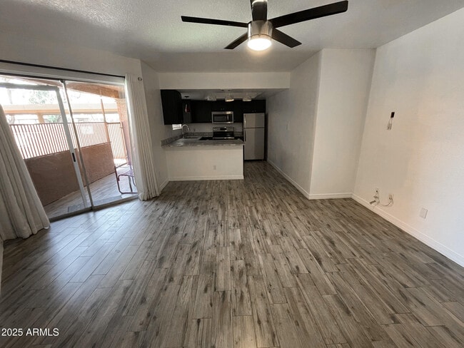 Building Photo - 1402 S Jentilly Ln