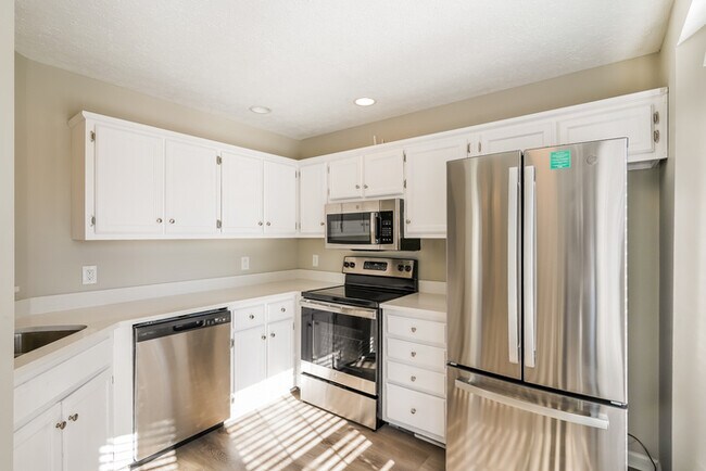 Building Photo - 114 Northlake Dr
