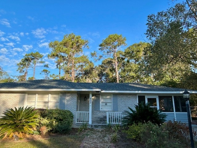 Building Photo - 602 W Cranford Ave