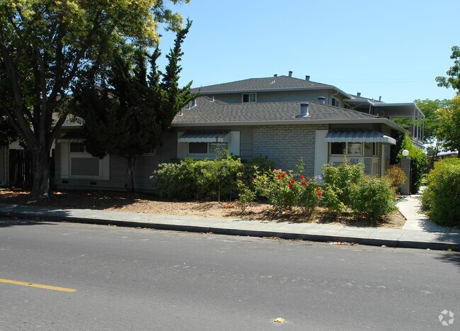 Primary Photo - 885 Bing Dr