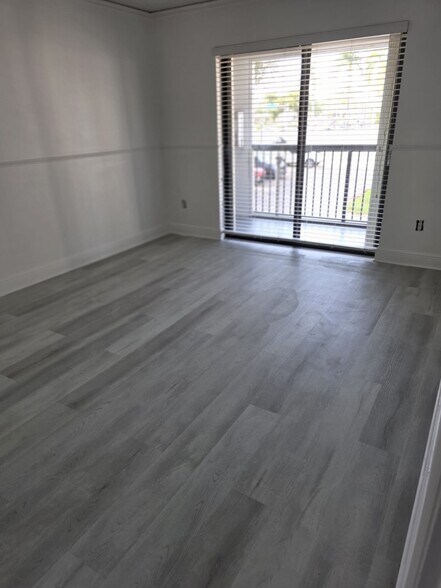 Building Photo - 18200 Mediterranean Blvd