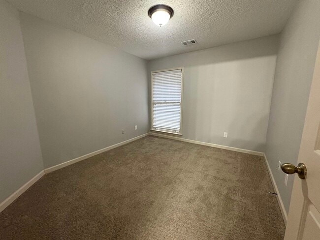 Building Photo - 479 Sanga Cir W