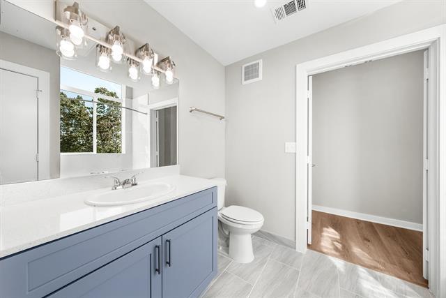 Building Photo - 3522 Main St