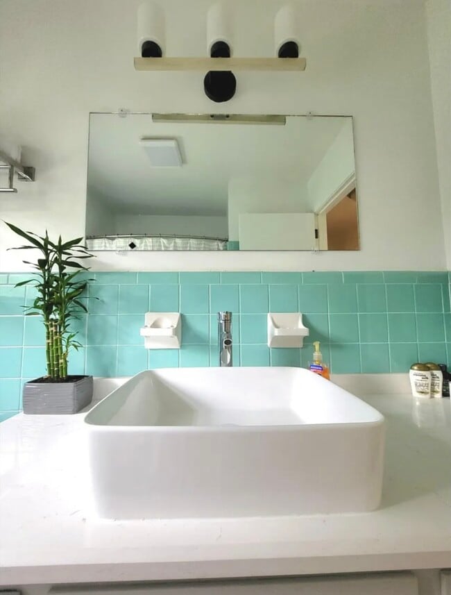 Building Photo - 68 Durrett Dr