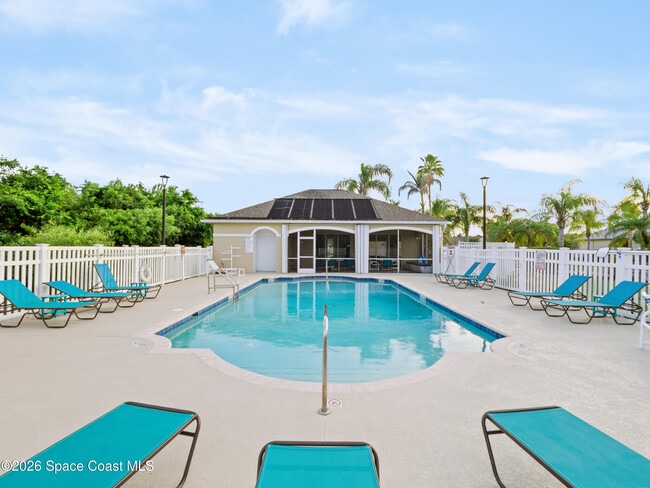 Building Photo - 1665 Ficus Point Dr