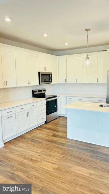 Building Photo - 620 Tracy Wy