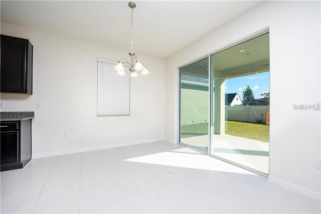 Building Photo - 2400 Avian Loop