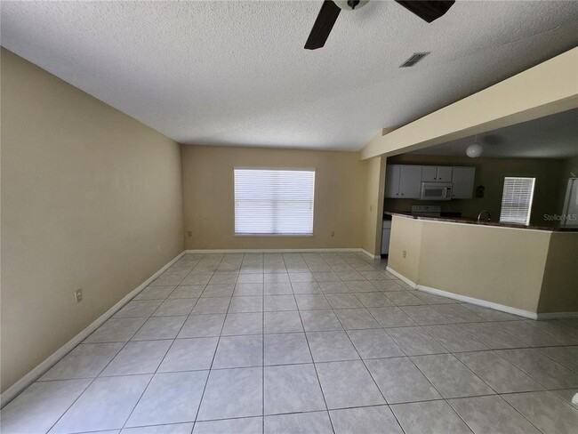 Building Photo - 3243 Hunters Chase Loop
