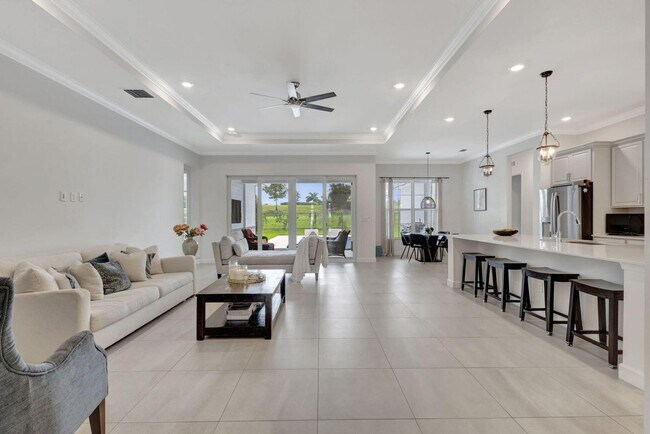 Building Photo - 870 Hookline Cir