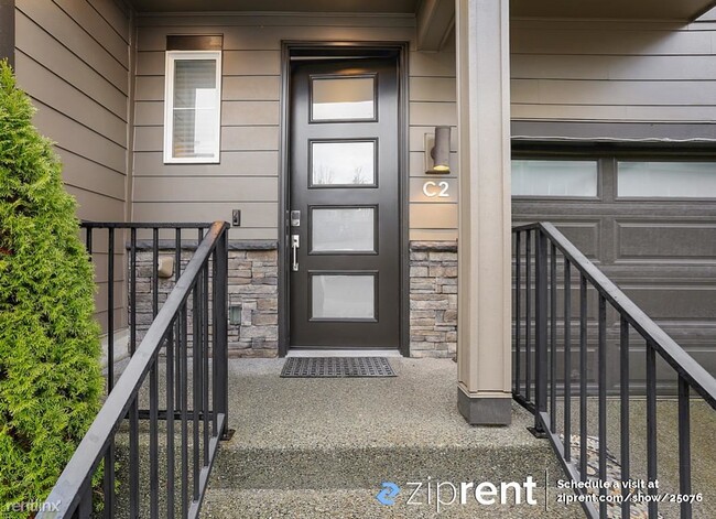 Building Photo - 4 br, 3.5 bath Townhome - 1325 Seattle Hil...