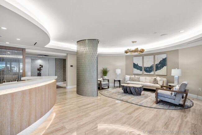 Building Photo - 250 S Ocean Blvd