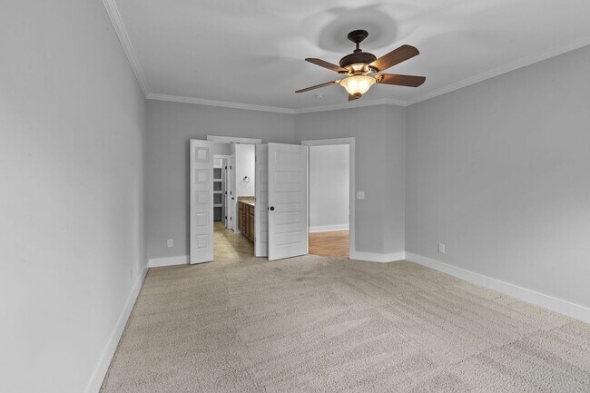 Building Photo - AVAILABLE NOW IN GERMANTOWN. Great Walkable Neighborhood! 3 Bed 2.5 Bath Town Home. $3,100 Per Month