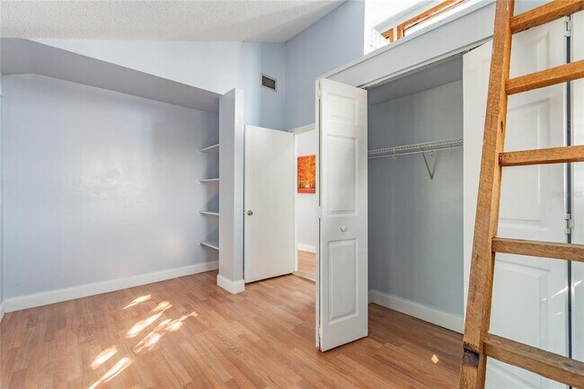 Building Photo - 532 45th St Ct W