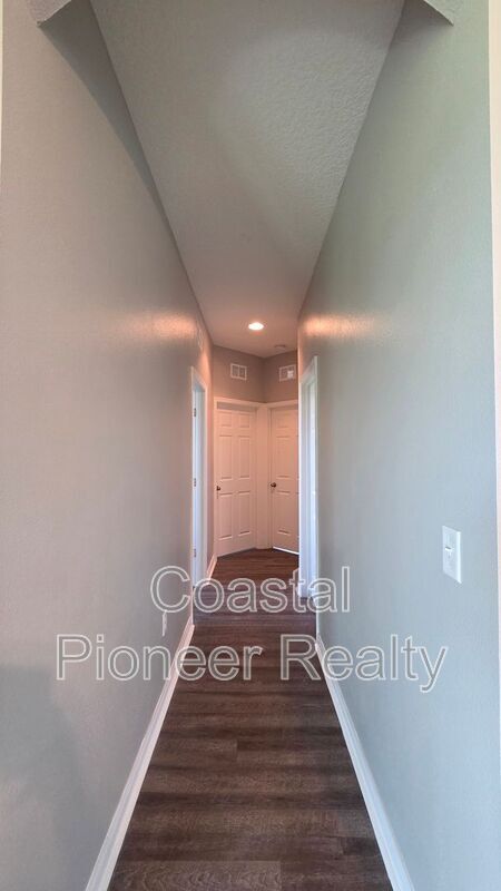 Building Photo - 30953 Water Lily Dr
