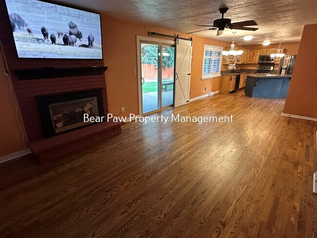 Building Photo - Spacious 5-Bedroom Retreat in Golden, CO