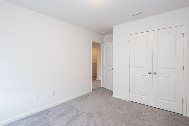 Building Photo - BEAUTIFUL 3 Bedroom Town home Bonterra Village - APRIL 2026