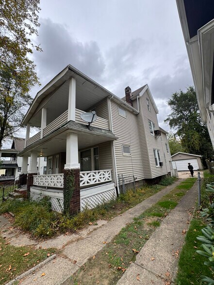 Building Photo - 1459 E 134th St