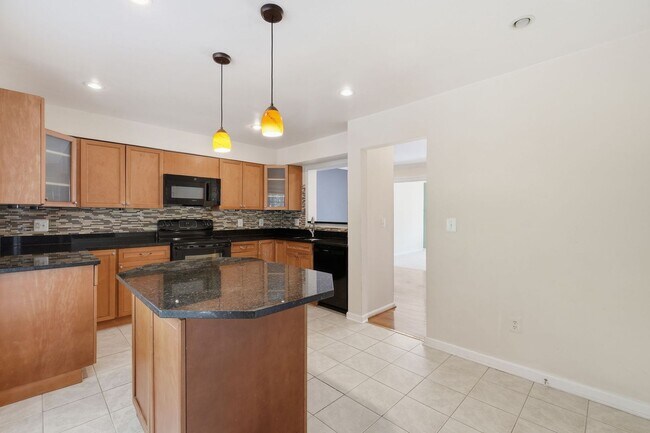 Building Photo - 6012 Crown Royal Cir