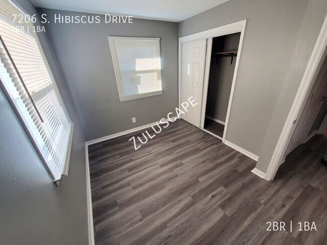 Building Photo - 7206 S Hibiscus Dr
