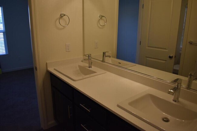 Building Photo - 4027 Bayonet Dr