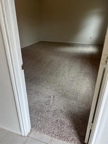 Building Photo - 1305 Meadow Creek Ct