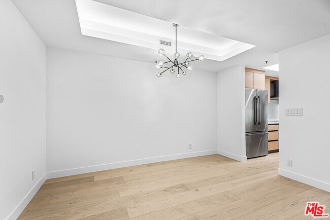 Building Photo - 2102 Century Park Ln