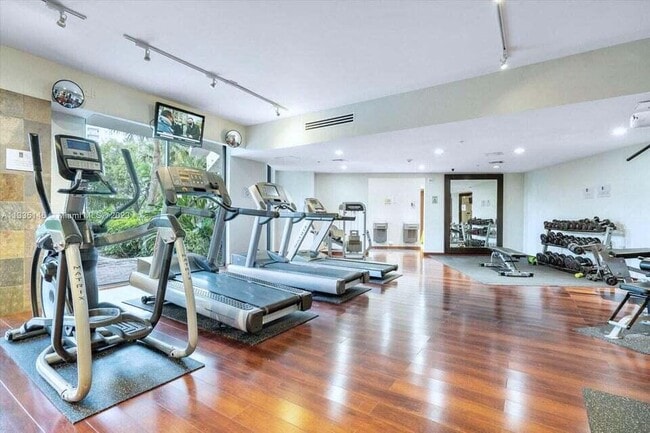 Building Photo - 3300 NE 192 St