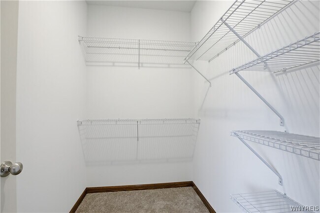 Building Photo - 1130 Orchard Park Rd