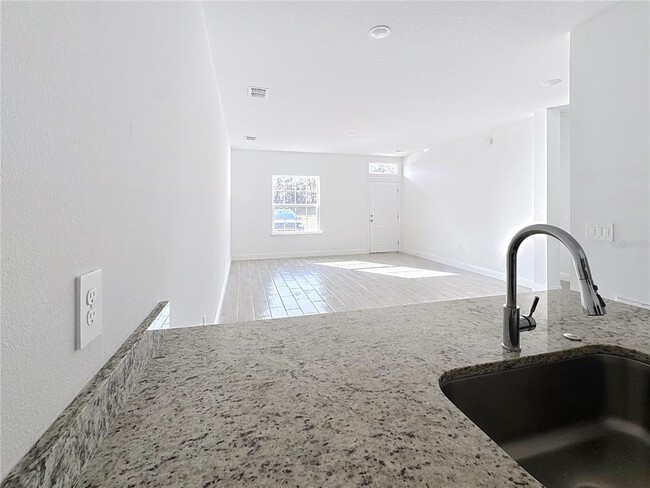 Building Photo - 1554 Cumin Dr