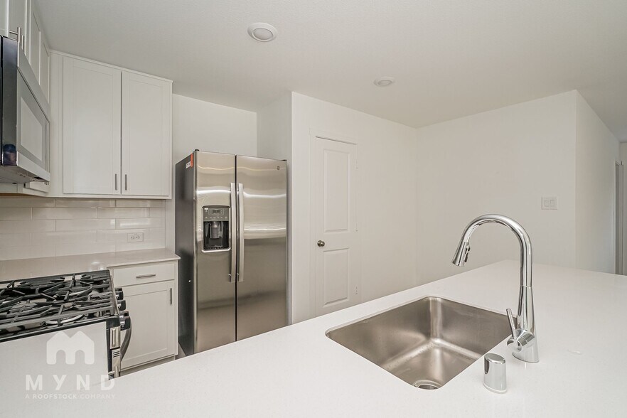 Building Photo - 10100 Dalgreen Cir