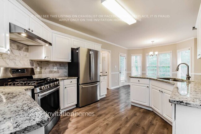 Building Photo - 1205 River Overlook Dr NW