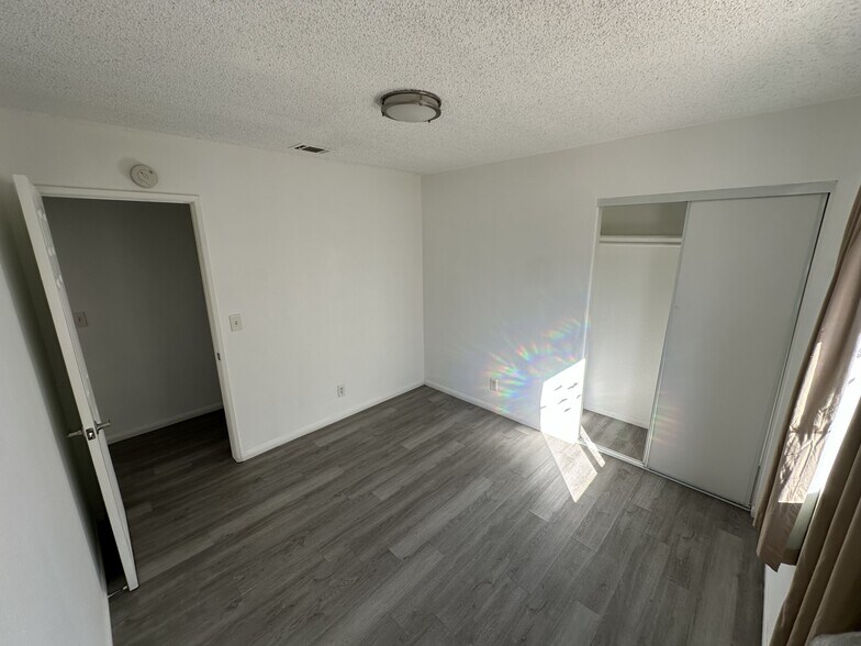 Building Photo - 4732 Katrina Pl