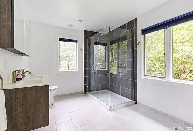 Building Photo - 21 Contentment Ln