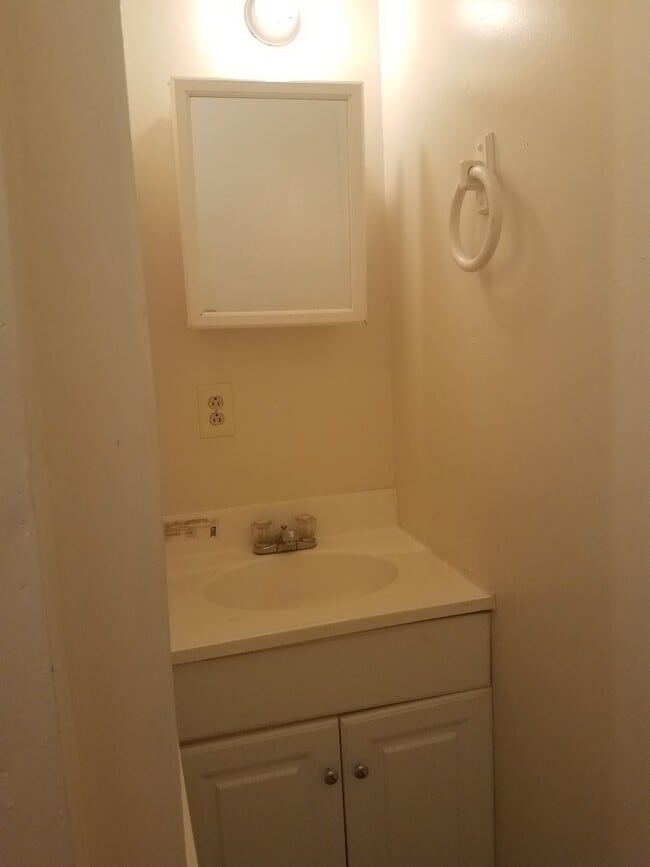 Building Photo - 616 Harrison St