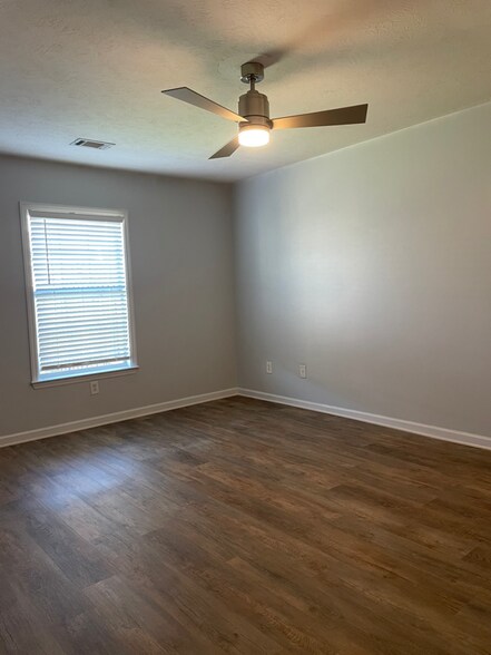 Building Photo - 7123 Belize Dr